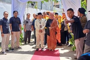 Paslon DianTuti saat mendaftar ke KPU Kuningan.